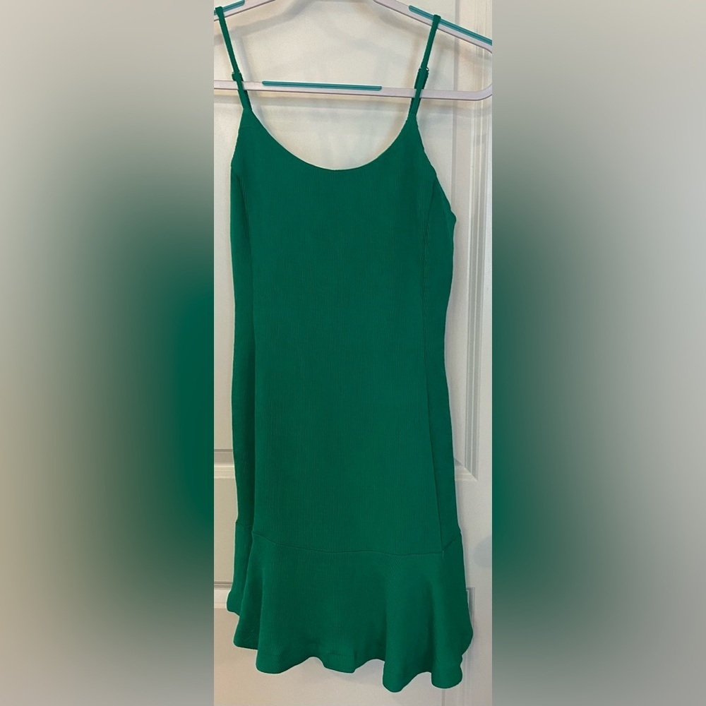 GB Gianni Bini Sundress Sz S Green NWOT Ribbed Adjustable Straps Ruffle Hem